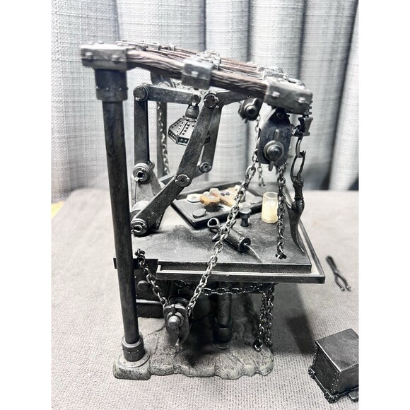 Shrek McFarlane Toys Talking Lord Farquaad Playset Duloc Dungeon Gingy Works - Picture 14 of 16